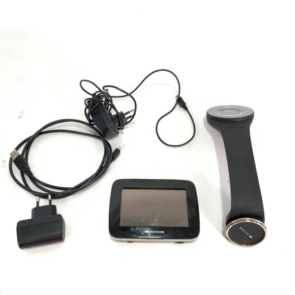 Navigon NVG7100, GPS, Fäste