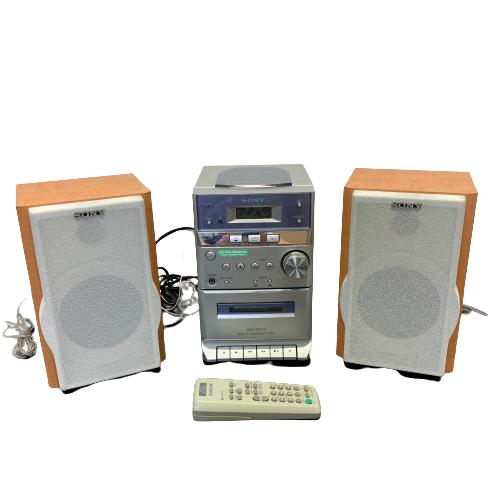 Sony Stereo med Högtalare och Fjärrkontroll CD och Kassett Radio