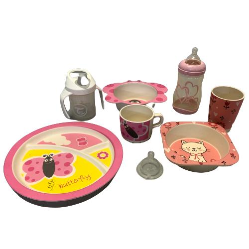 Barnservis 8-delar Tallrik Mugg Flaska Flasknapp Rosa Plast Nyckelpiga Katt