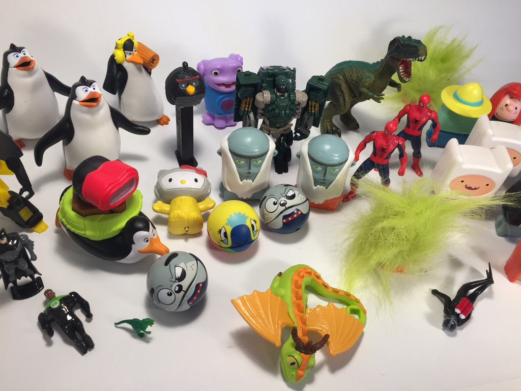 33st Blandade Figurer