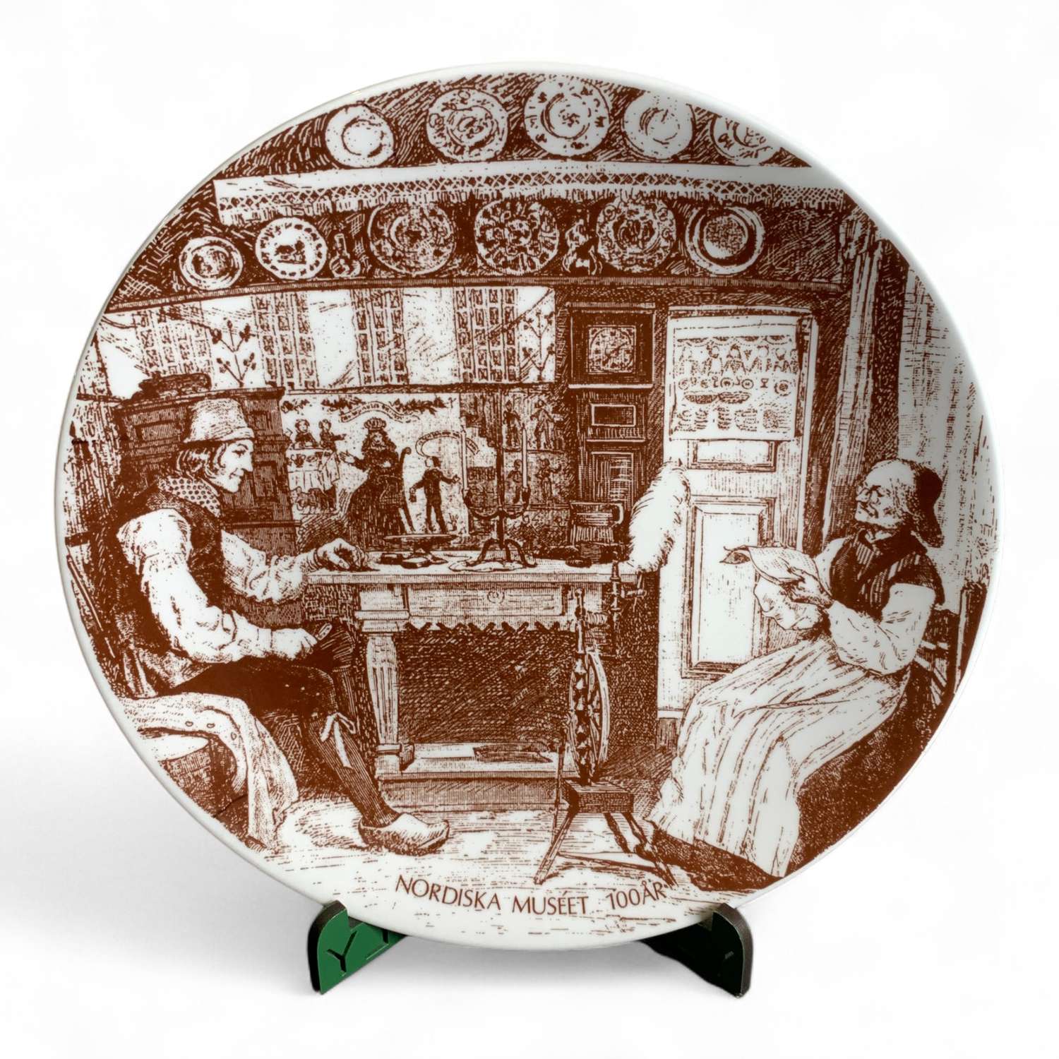 Gustavsberg Samlartallrik Halländsk Interiör Nordiska Museet 100 år 22cm