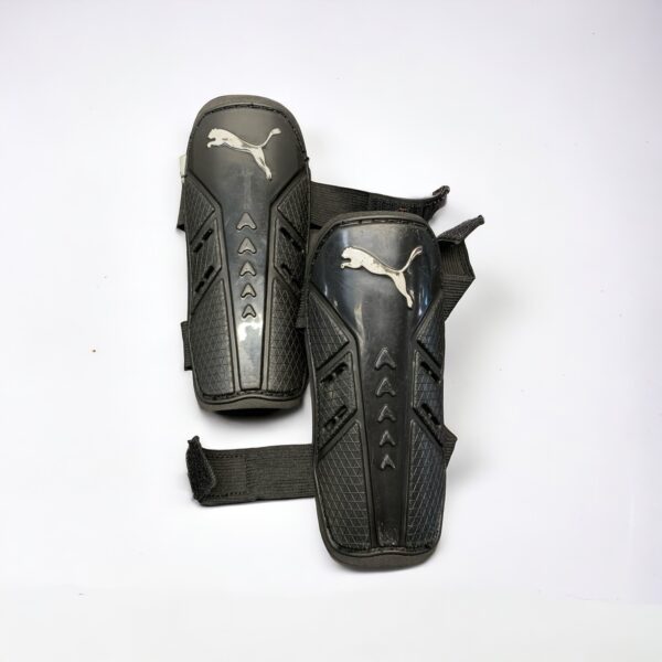 Puma Benskydd Svart Skydd