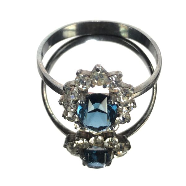 Silver Ring med stenar vikt ca 2g 925