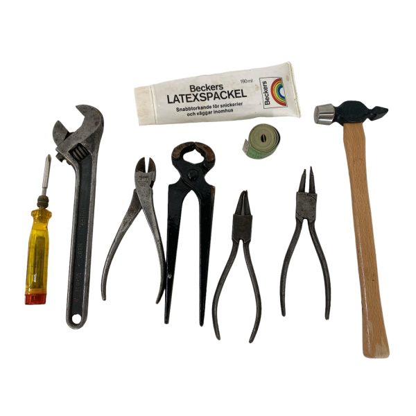 Verktyg 9-delar Avbitare Hammare Måttband Skiftnyckel Skruvmejsel Tång