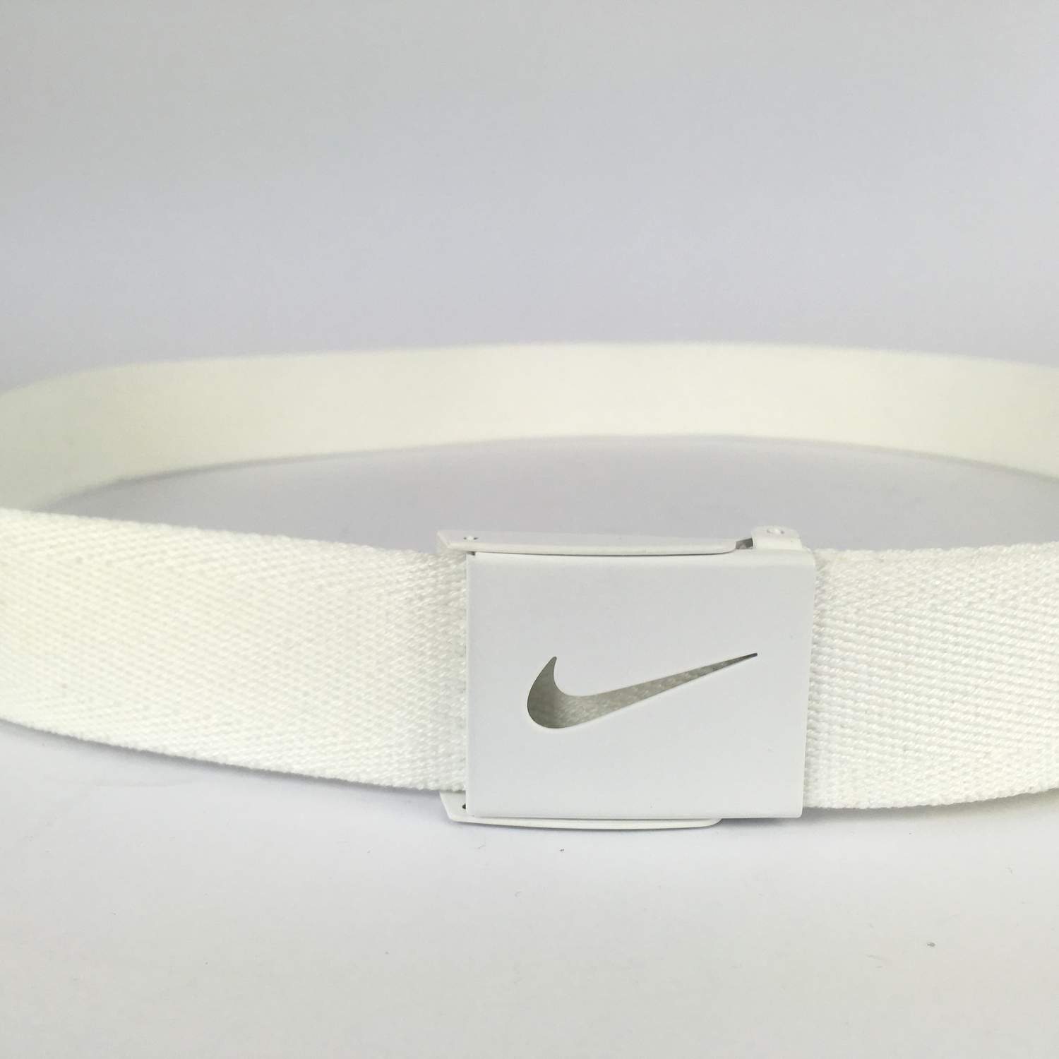 Skärp, Nike, Vit