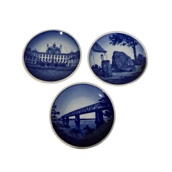 Royal Copenhagen Denmark 3st Miniatyr Tallrik / Askfat 8cm
