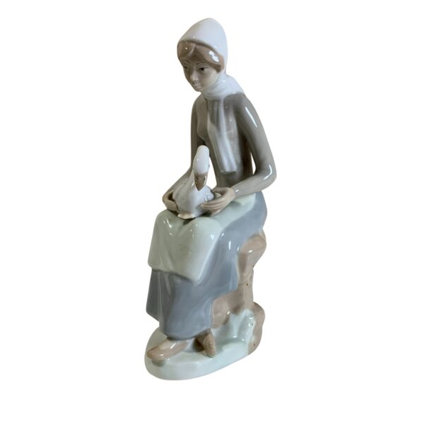 Figurin Kvinna Fågel Prydnad 23cm