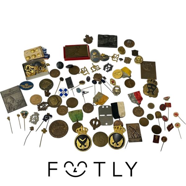 Stort Parti Svenska Märken Medaljer Nålar Samlarobjekt Militär Idrott Pins