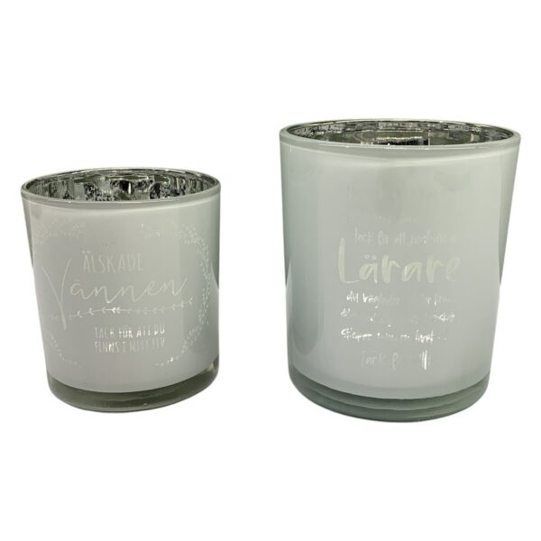 2 st. Majas Cottage Ljuslyktor Glas Vit Text Dekor Inredning Gåva Present