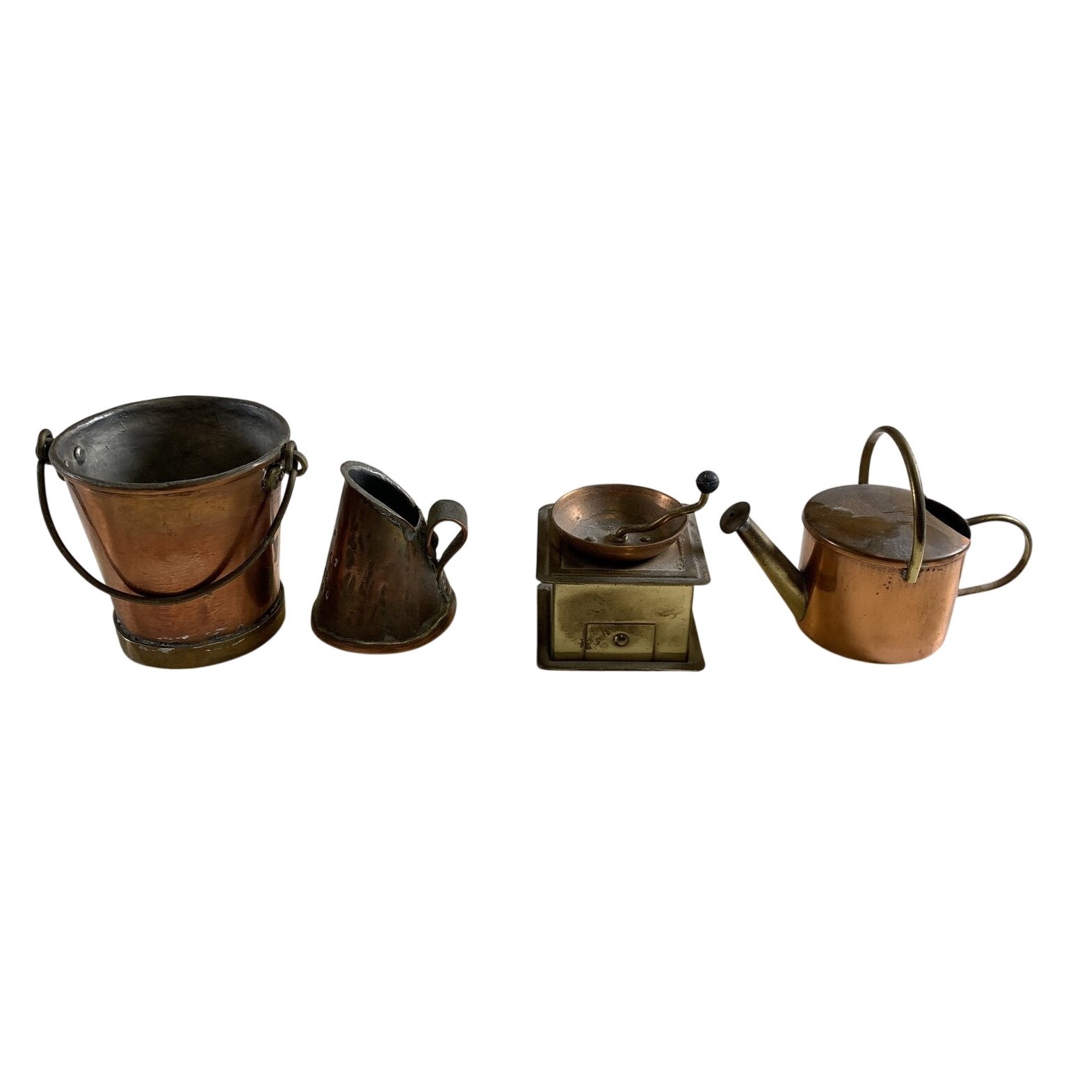 4 st Koppar Miniatyrer hink Kanna Kaffekvarn Vattenkanna Koppar Mässing Retro