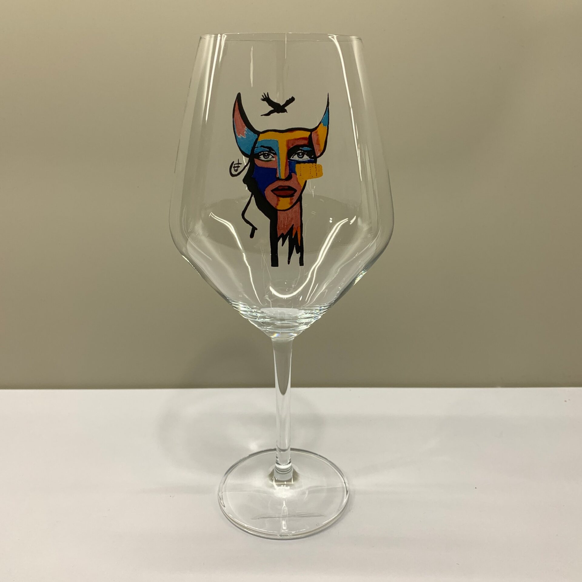 Carolina Gynning Protect Me Röd Vinsglas Design Glas