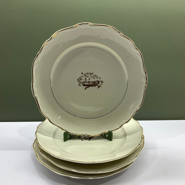 Karlskrona Porslinsfabrik 4 st Mattallrikar 25cm Guldig Kant Beige