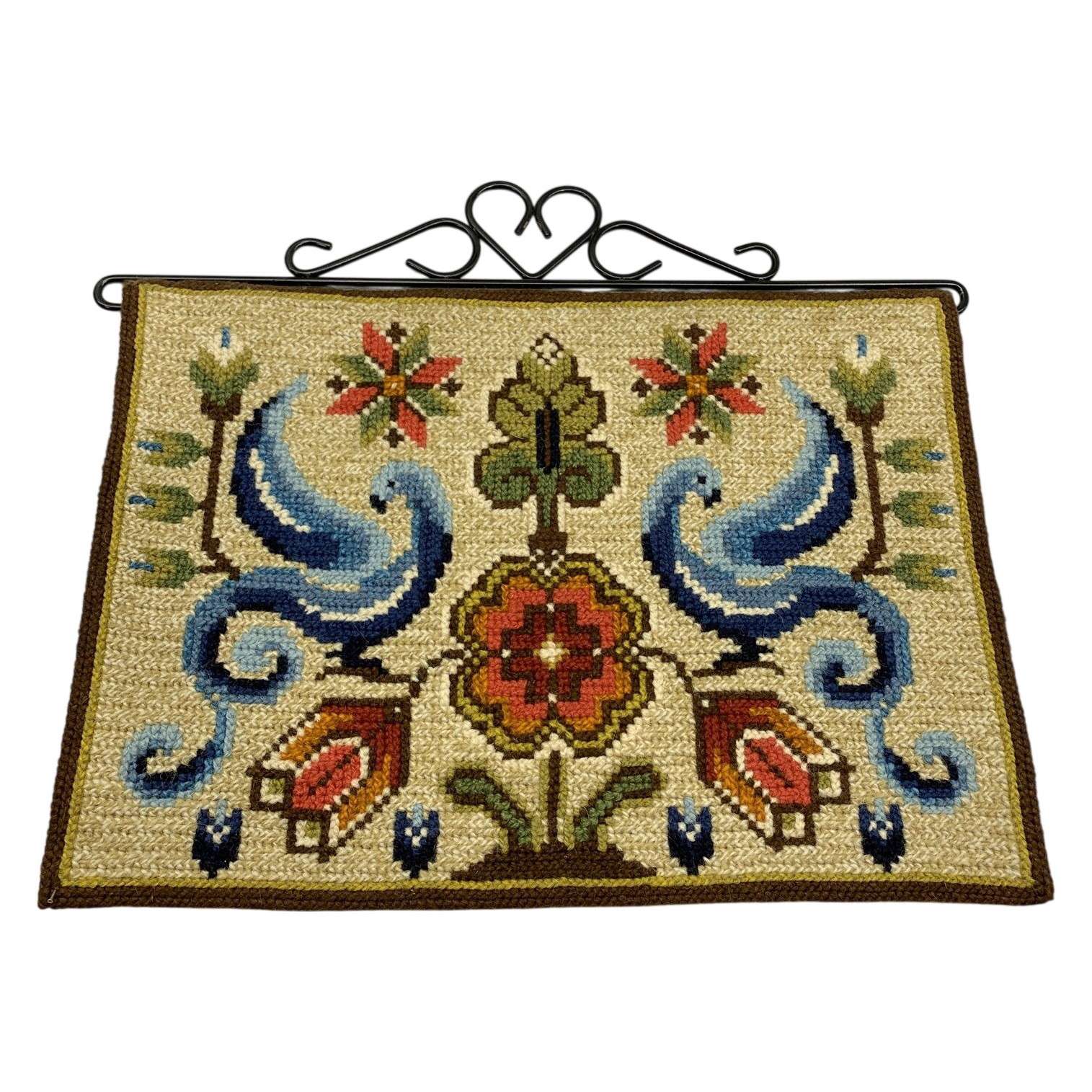 Väggbonad Broderi Blå Fåglar Blommor Retro Med Smidesupphängning