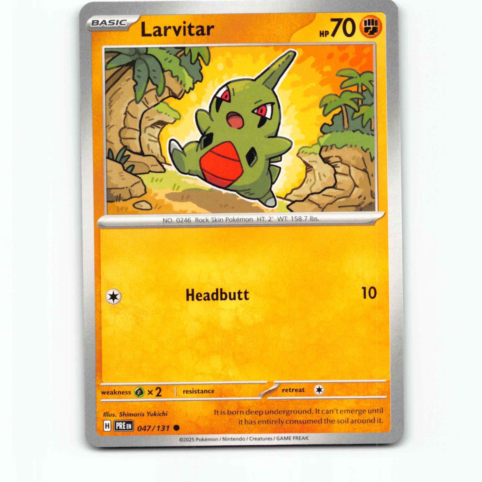 Larvitar 047/131 Pokémon PRE EN Prismatic Evolutions Pokemon Kort Scarlet & Viol